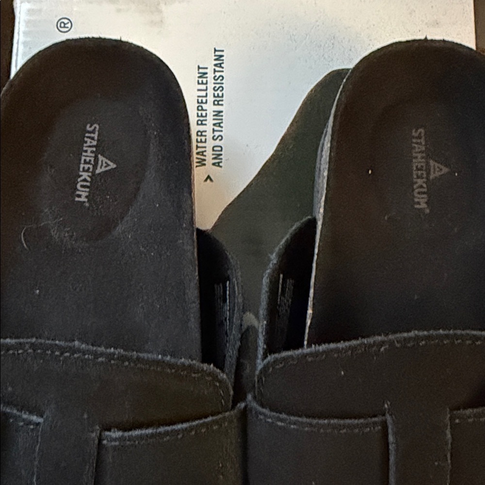 Staheekum CrescenWomens 7 Black Suede Slip-On Clogs NIB Granola Boho - Picture 2 of 7